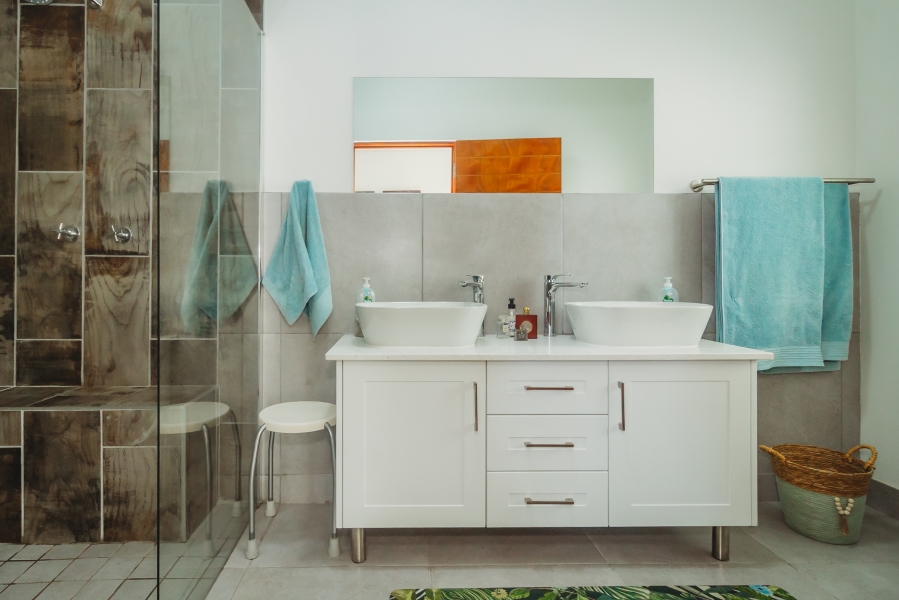 3 Bedroom Property for Sale in Heatherlands Western Cape